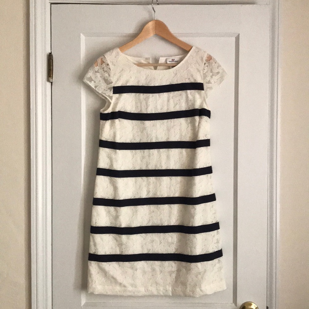 Vineyard Vines Anchor detail dress.